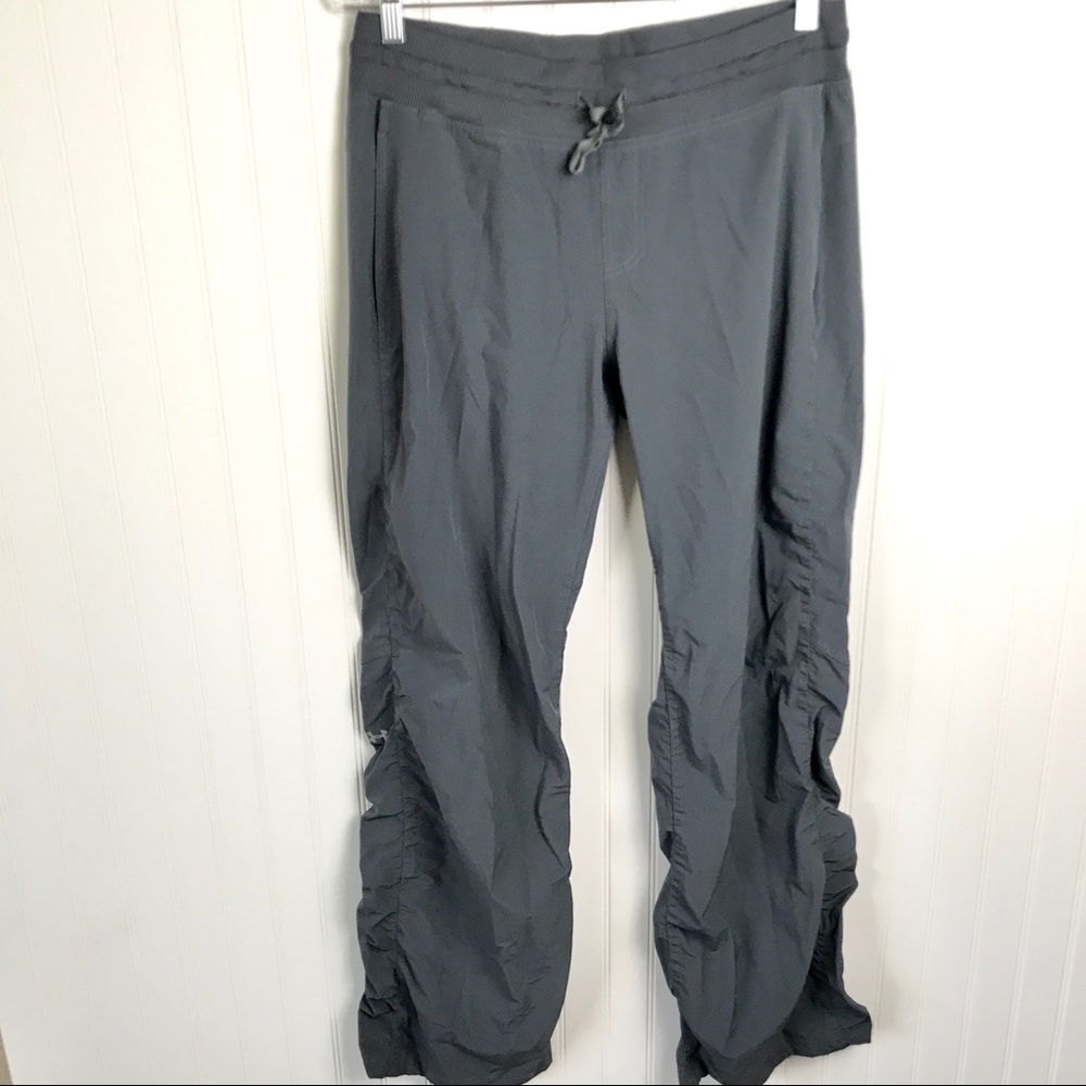 UNDER ARMOUR Storm Gray Pants L/XL 32x34